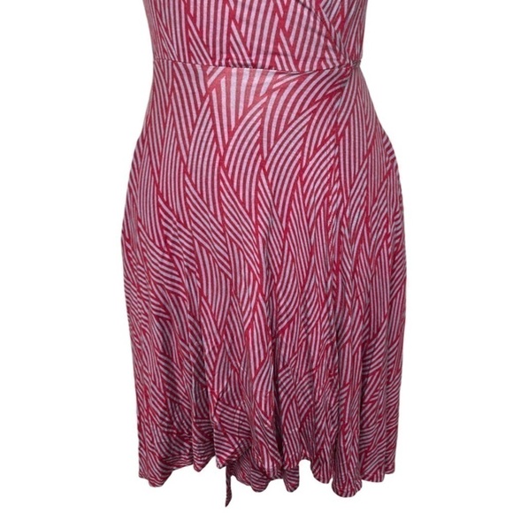 Pixley Lightweight Wrap Around Dress with pockets - Picture 4 of 8